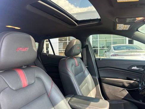 Used 2024 Chevrolet Trax RS w/ Sunroof Package FWD image 9