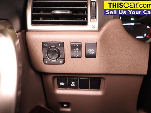 Used 2019 Lexus GX 460 Premium image 13