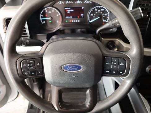 Used 2024 Ford F250 XLT w/ FX4 Off-Road Package image 3