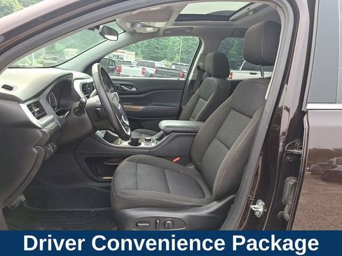 Used 2020 GMC Acadia SLE w/ Driver Convenience Package AWD/4WD image 2