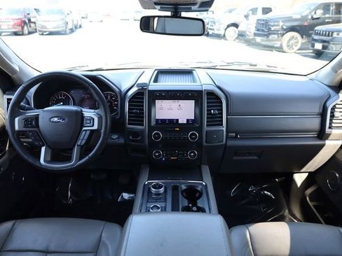 Used 2021 Ford Expedition Max XLT image 16