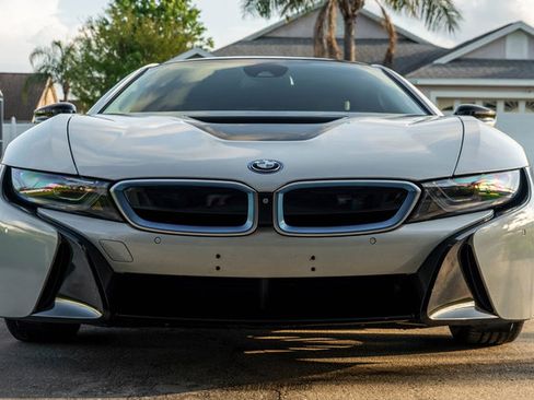Used 2016 BMW i8 image 11