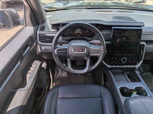 Used 2024 GMC Acadia Elevation FWD image 18