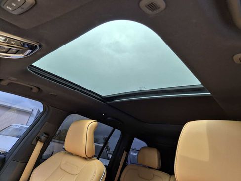 Used 2022 Jeep Grand Cherokee Summit image 18