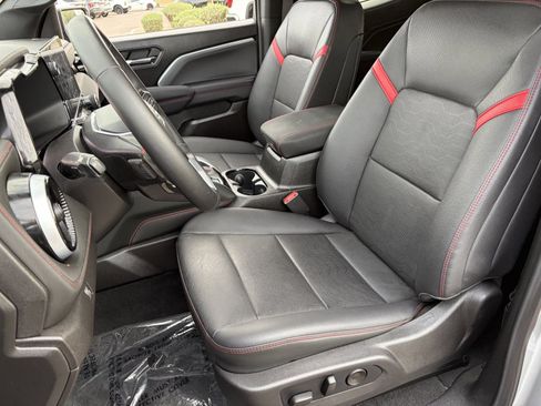 Used 2026 Chevrolet Colorado Z71 w/ Z71 Convenience Package 2 AWD/4WD image 21