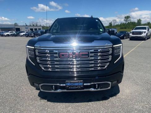 Certified 2023 GMC Sierra 1500 Denali w/ Technology Package AWD/4WD image 3