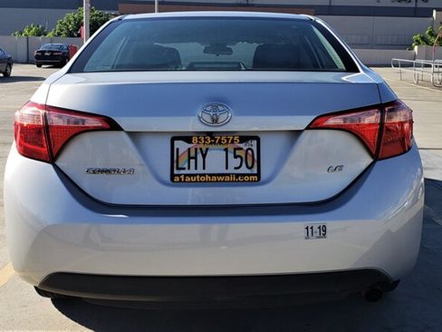 Used 2018 Toyota Corolla LE FWD image 8