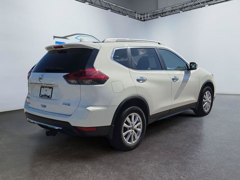 Used 2020 Nissan Rogue S FWD image 3