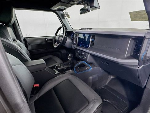 Used 2024 Ford Bronco Black Diamond image 26