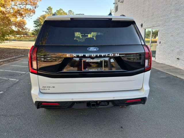 Certified 2026 Ford Expedition Active AWD/4WD image 5