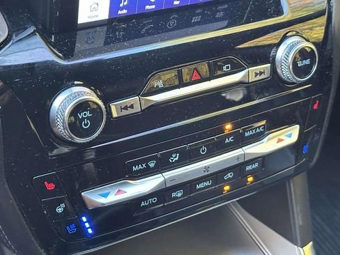 Used 2022 Ford Explorer Platinum w/ Equipment Group 601A image 26