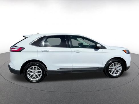 Used 2023 Ford Edge SEL image 16