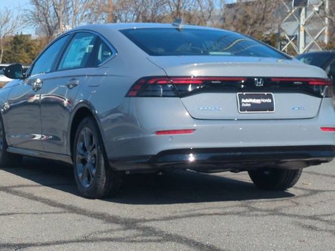 New 2026 Honda Accord EX-L image 9