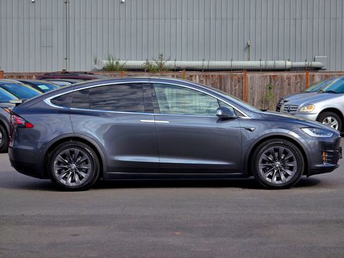 Used 2019 Tesla Model X 100D AWD/4WD image 21
