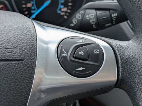 Used 2015 Ford Escape S FWD image 27
