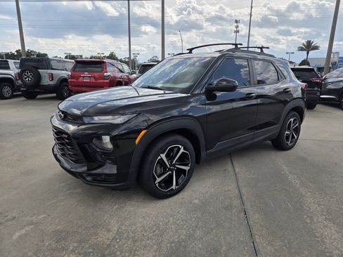 Used 2022 Chevrolet TrailBlazer RS FWD image 3