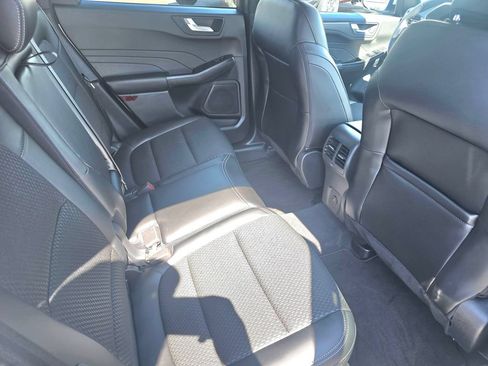 Certified 2026 Ford Escape SE FWD image 12