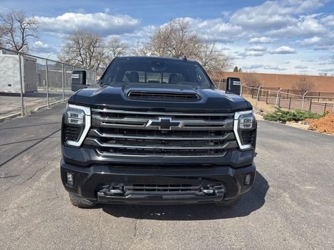 Used 2024 Chevrolet Silverado 3500 High Country w/ Technology Package image 3