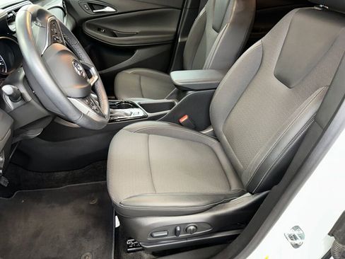 Certified 2023 Buick Encore GX Select w/ Safety Package II image 2