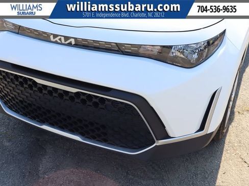 Used 2024 Kia Soul LX FWD image 10