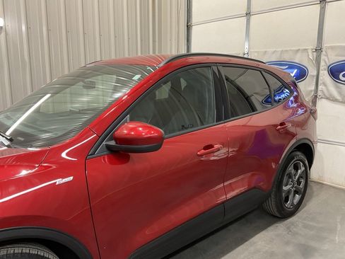 Used 2025 Ford Escape ST-Line Elite image 5