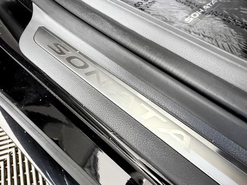 Used 2022 Hyundai Sonata Limited FWD image 28