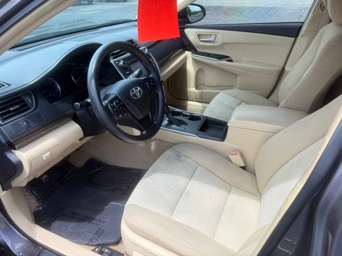 Used 2016 Toyota Camry LE FWD image 10