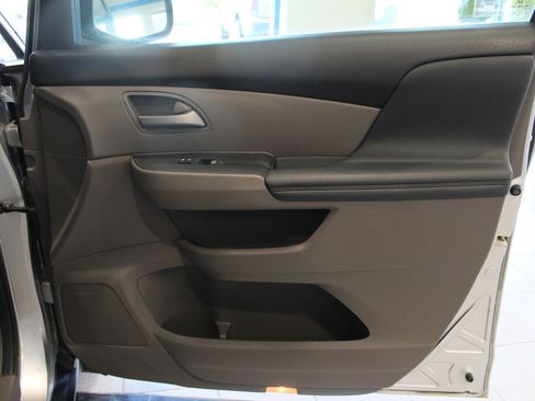 Used 2012 Honda Odyssey EX-L image 23