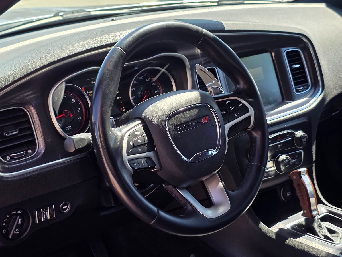 Used 2016 Dodge Charger R/T RWD image 19