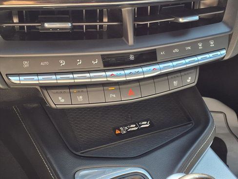 Used 2021 Cadillac CT4 Premium Luxury image 8