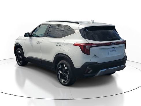 Certified 2024 Kia Seltos EX AWD/4WD image 3