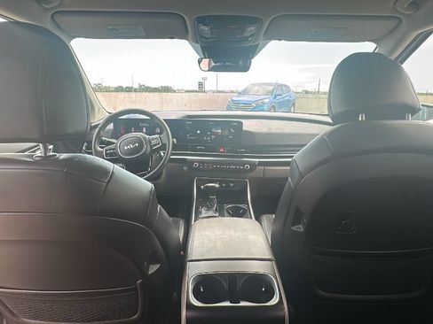 Used 2026 Kia Carnival FWD image 28