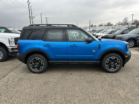 New 2025 Ford Bronco Sport Outer Banks image 2