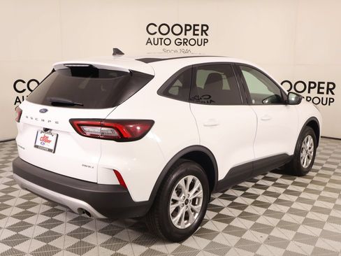Used 2025 Ford Escape Active AWD/4WD image 19