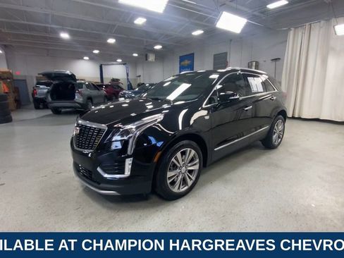 Certified 2024 Cadillac XT5 Premium Luxury w/ LPO, Floor Liner Package AWD/4WD image 5