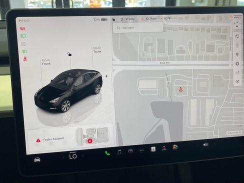 Used 2023 Tesla Model Y 2WD image 46