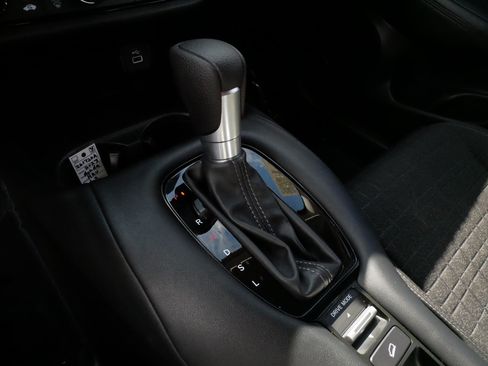 Certified 2023 Honda HR-V LX image 24