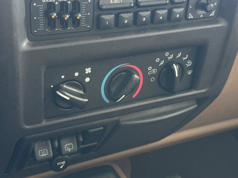 Used 2002 Jeep Wrangler Sport AWD/4WD image 22