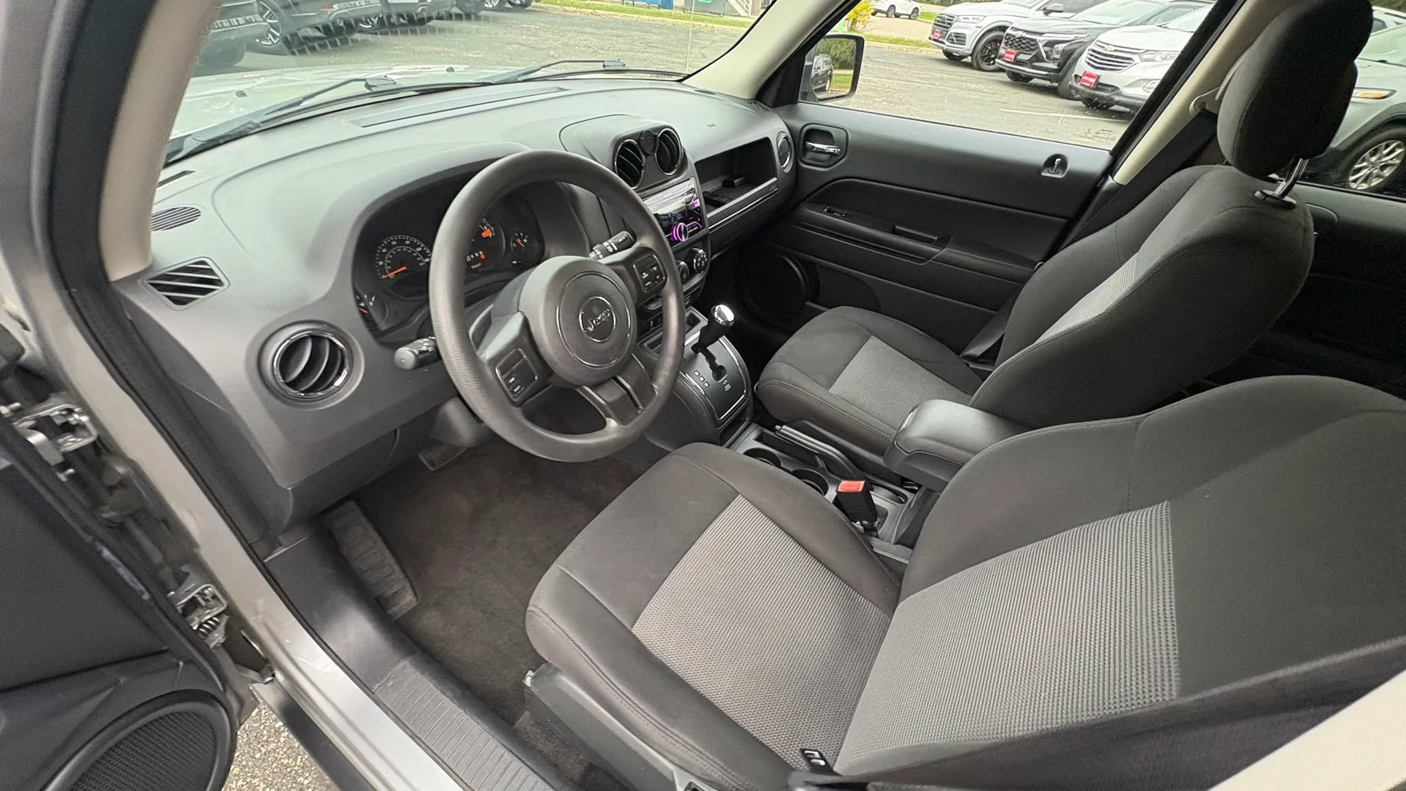 Used 2015 Jeep Patriot Sport w/ Power Value Group AWD/4WD image 16