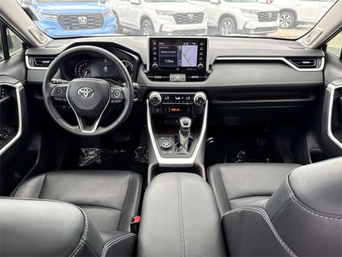 Used 2020 Toyota RAV4 Limited image 16