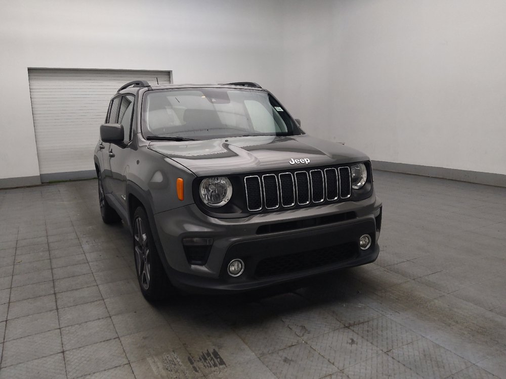 Used 2020 Jeep Renegade Latitude w/ UConnect 8.4 Nav Group FWD image 13