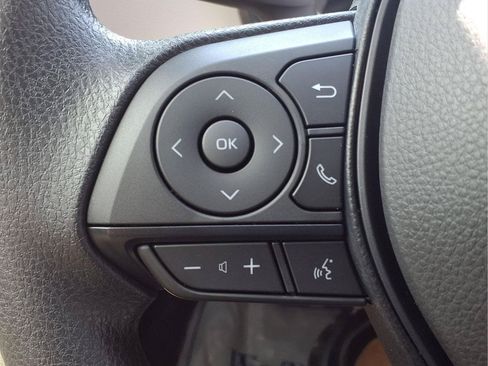 Used 2026 Toyota Corolla LE FWD image 21