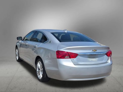 Used 2015 Chevrolet Impala LT w/ Convenience Package FWD image 4