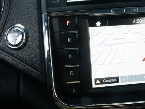 Used 2017 Lincoln Continental Select w/ Technology Package image 43