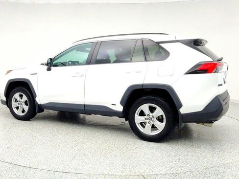 Used 2020 Toyota RAV4 XLE image 7