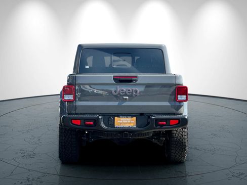 Certified 2023 Jeep Gladiator Rubicon AWD/4WD image 5