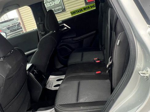 Used 2022 Mitsubishi Outlander ES image 11