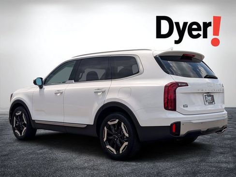 Certified 2024 Kia Telluride S w/ S Sunroof Package FWD image 6