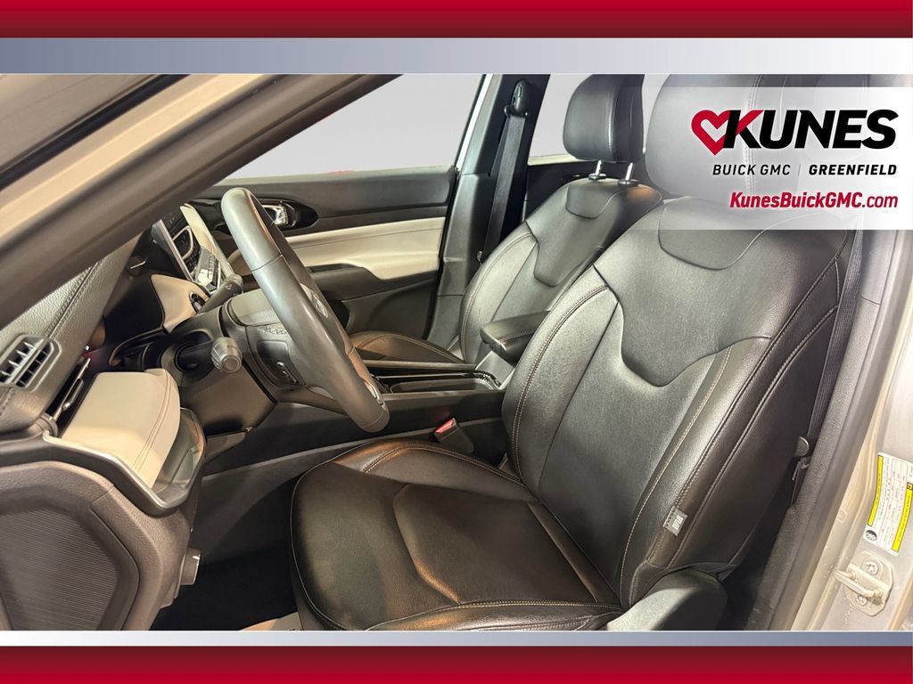 Used 2024 Jeep Compass Limited AWD/4WD image 23