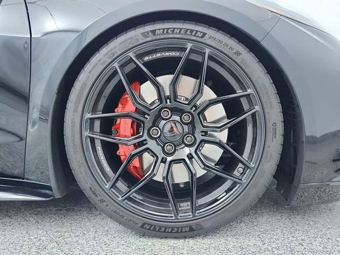 Used 2023 Chevrolet Corvette Z06 image 15
